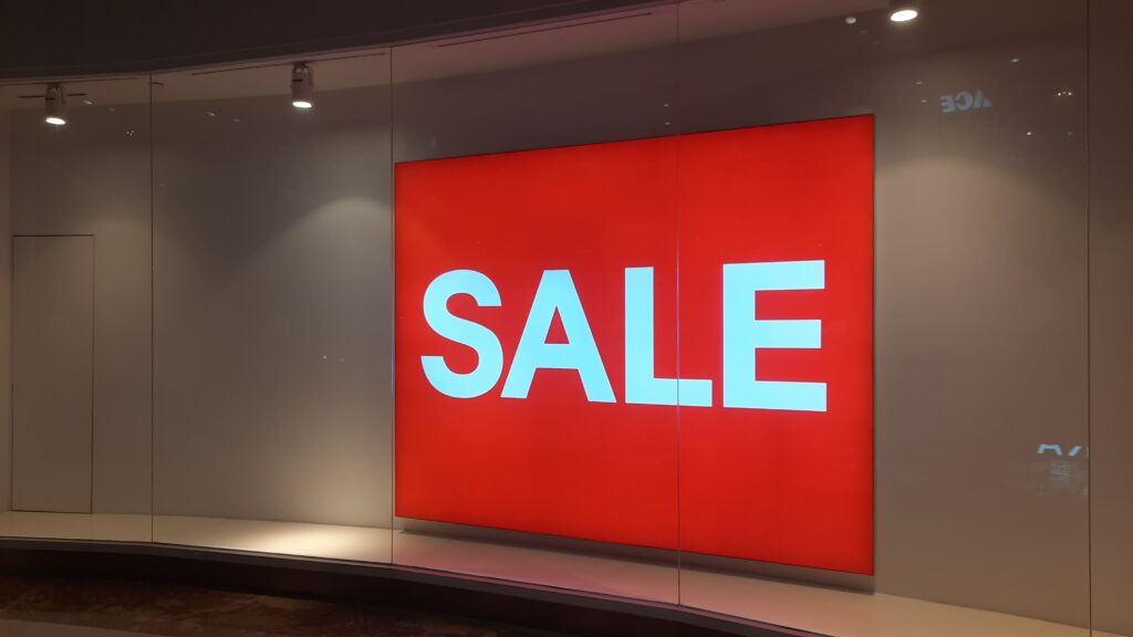 Grand Sale .